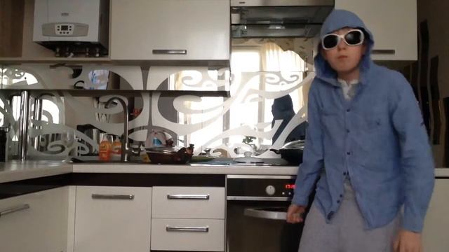 Когда мамы нету дома смотреть онлайн