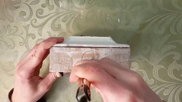Шкатулка Из Картона И битого стекла смотреть онлайн