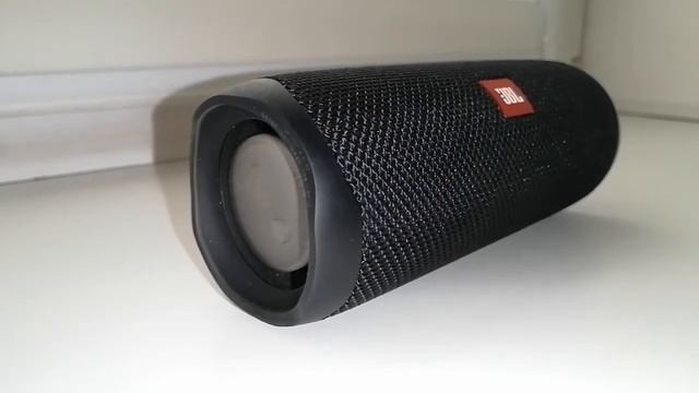 Колонка JBL FLIP 5 LFM 60% Bass Test смотреть онлайн