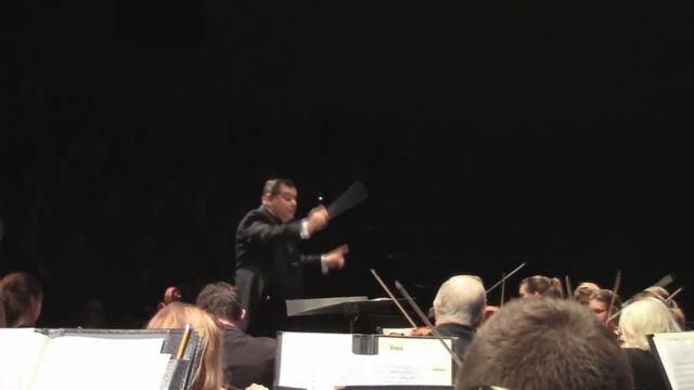 Three English Dances смотреть онлайн