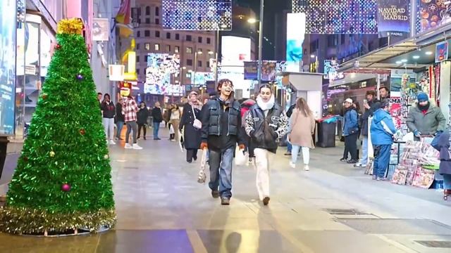 BUSHMAN PRANK (BACK TO GENEVA SIDEWALK) VERY FUNNIEST REATIONS смотреть онлайн