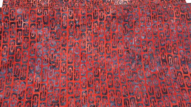red Robert Kaufman Batik fabric with chain design смотреть онлайн