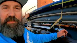 Крепеж SUP досок на багажнике машины