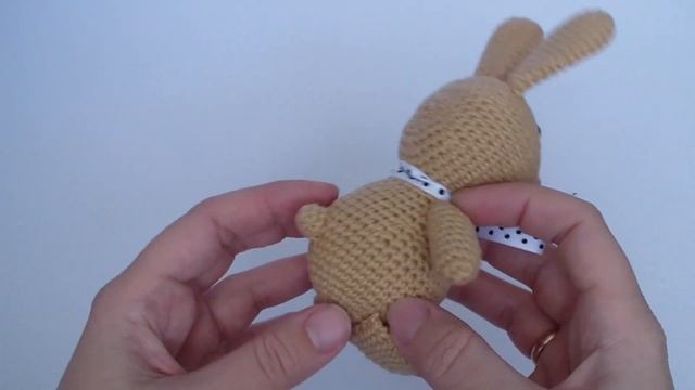 Мягкая вязаная игрушка Заяц крючком смотреть онлайн
