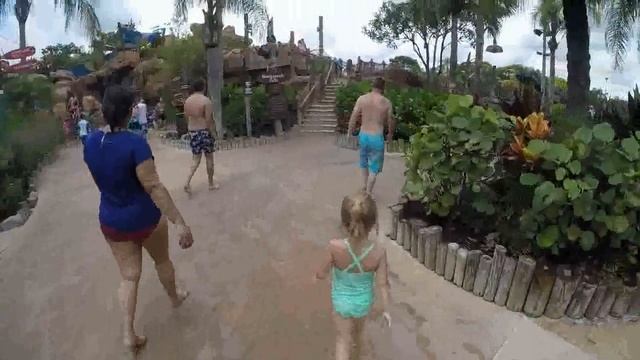 Отдых в Америке, водный парк Дисней. Typhoon Lagoon Disney Water Park смотреть онлайн
