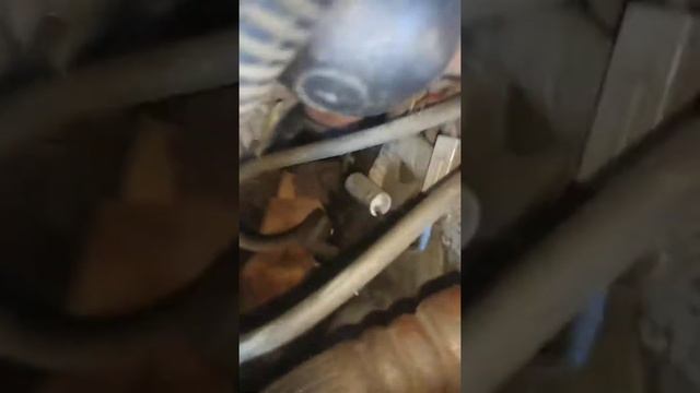 Ford Explorer 1991 - замена дальней свечи, самой неудобной. смотреть онлайн