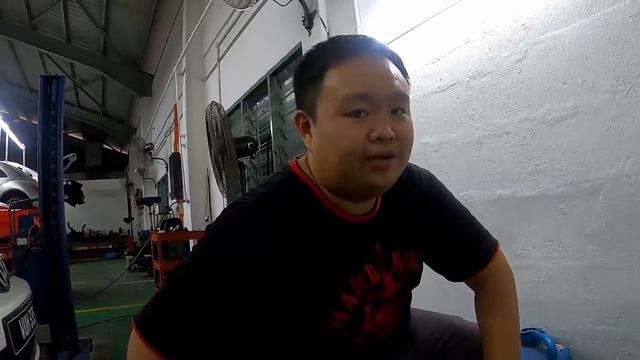 Duit Terbang Melayang | Servis Volkswagen Golf GTi смотреть онлайн