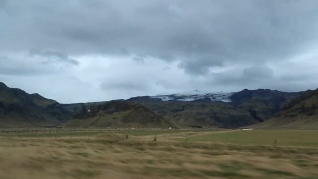 Icelands most dangerous volcano Katla - Solheimajökull glacier смотреть онлайн