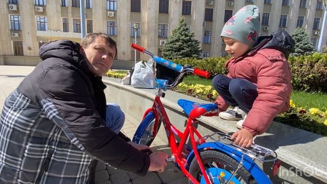 Достали зайца из яйца;починили велик;купили вагончик-цистерну смотреть онлайн