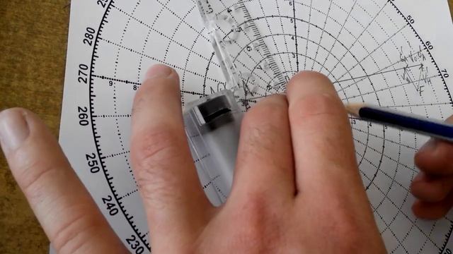 РЛС л.р. 4.1, МАНЕВРЕННЫЙ ПЛАНШЕТ, Решения задачи, расхождение с одним судном, поворот вправо смотреть онлайн