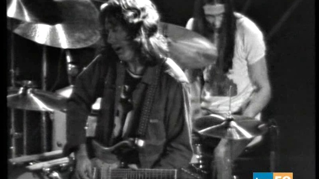 Rory Gallagher - Madrid, Spain 1975 Madrid, Teatro Monumental PART I смотреть онлайн