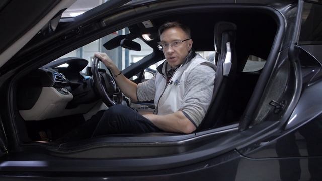 Обзор автомобиля BMW i8 смотреть онлайн
