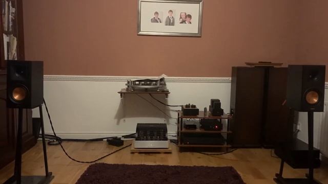 Audiolab 6000N plays Fleetwood Mac смотреть онлайн