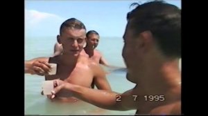 Казахстан. Балхаш-9. 2 июля 1995. Обмываем ст.л-тов.