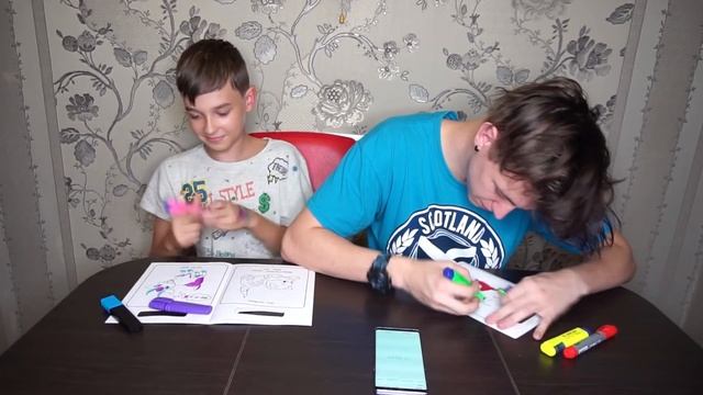 3 МАРКЕРА ЧЕЛЛЕНДЖ / МЛАДШИЙ БРАТ СОШЕЛ С УМА смотреть онлайн