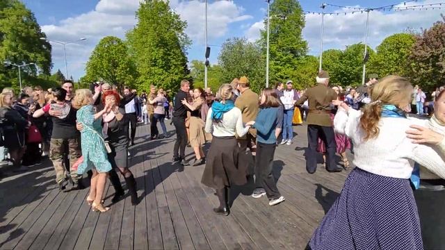Краковяк. Парк Горького, бал Победы. 09.05.2023 смотреть онлайн