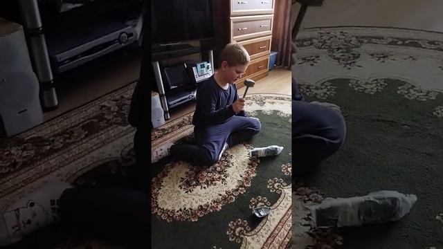 Разбил пульт от телевизора 1 часть смотреть онлайн