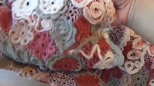 Ирландское кружево.Жакет вязаный теплый.Вязание крючком.Irish lace. смотреть онлайн