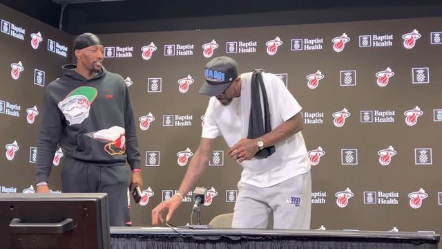 Super Funny Unscripted Dialogue between Bam Adebayo and Udonis Haslem at the Press Conference! смотреть онлайн