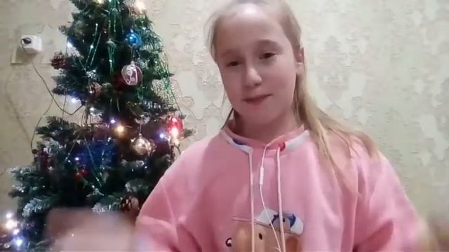 ЧЕМ ЗАНЯТЬСЯ НА НОВОГОДНИХ КАНИКУЛАХ??(Liza Ice) смотреть онлайн