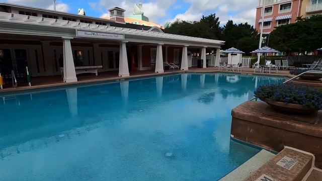 Disney's Boardwalk Resort Pools And Water Slide | Mickey & Friends смотреть онлайн