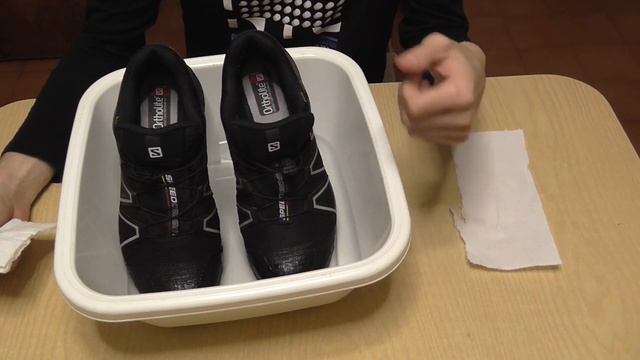 Test impermeabilità Scarpe ? Salomon Speedcross 4 GTX e mia foto a 18 anni ? смотреть онлайн