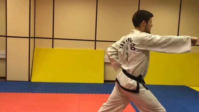 Саджу-Чируги Туль Обучение Тхэквондо (1 туль, на белый пояс) смотреть онлайн