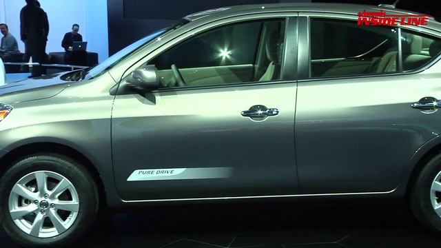 2012 Nissan Versa @ 2011 New York Auto Show - Inside Line смотреть онлайн