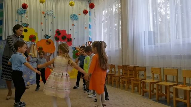 Осеннее путешествие 2021 в средней группе 