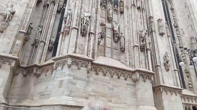 Кафедральный собор Duomo di Milano. Италия смотреть онлайн