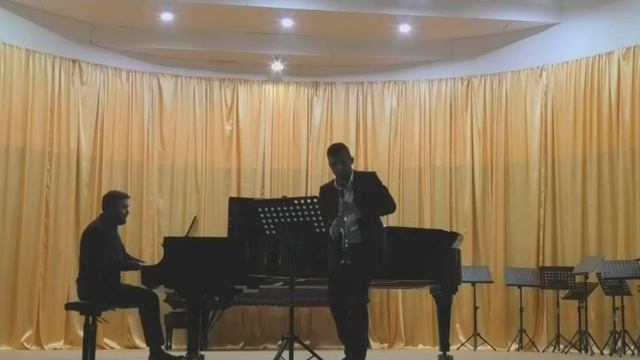 Robert Schumann Fantasiestucke (Fantasy Pieces) Op.73 for Clarinet and Piano смотреть онлайн