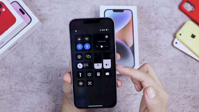 UNBOXING iPhone 14 : Beli iPhone 14 Seharga iPhone 13 | Gimana Kondisinya Ya?! смотреть онлайн
