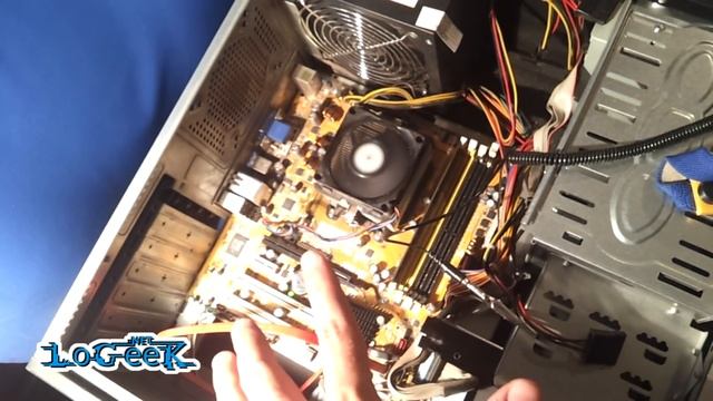 DIAGNÓSTICO - PC ENCIENDE Y SE APAGA INMEDIATAMENTE - www.logeek.net смотреть онлайн
