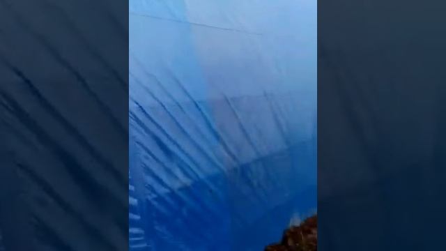 Порвало пленку на арочной теплице. Ремонт. смотреть онлайн