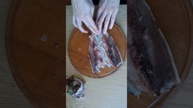 Как быстро сделать филе селёдки! Руками мужа))) смотреть онлайн