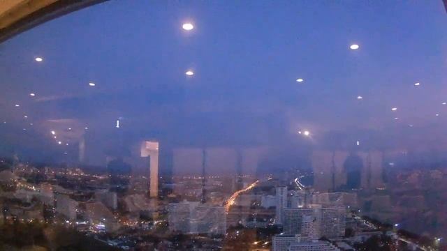 Ресторан в башне Паттайя парк отеля. смотреть онлайн