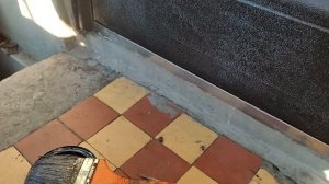 Как кистью покрасить дверь молотковой краской ? покрасить кистью железную дверь на месте
