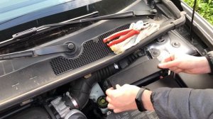 Замена воздушного фильтра Рено Флюенс