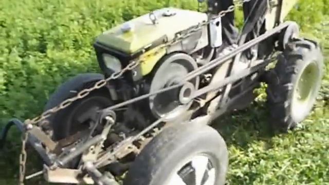 мотоблок "Зубр" переделаный с косилкой смотреть онлайн