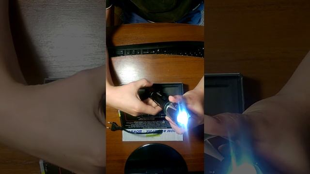 Электрошокер фонарь Молния 5 YB-1312 смотреть онлайн