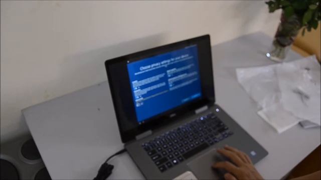 Mở hộp và trên tay máy Dell 7573 Core i7 8550U (mua theo đường xách tay Mỹ) смотреть онлайн