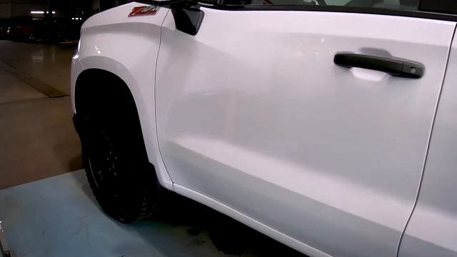 2021 Chevy Silverado Z71 Trail Boss - Z71 Package Tour смотреть онлайн