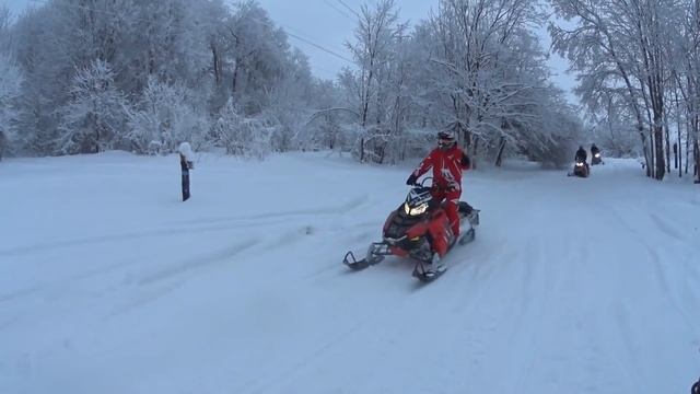 СНЕГОХОД STELS VIKING 800/ ИСПЫТАЛИ В ГЛУБОКОМ СНЕГУ И ГОРАХ ! смотреть онлайн