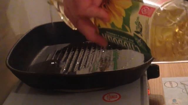 Сырники с мукой на сковороде смотреть онлайн