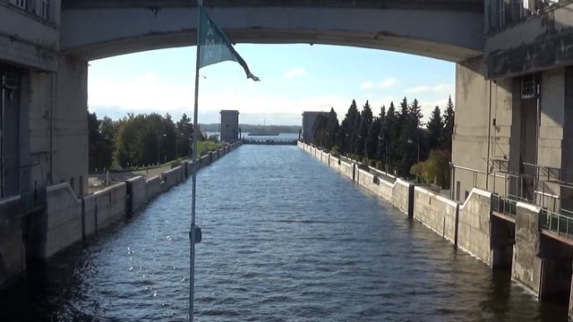 Т/х "Иван Кулибин" в среднем бьефе Горьковского гидроузла 18.09.2021. смотреть онлайн