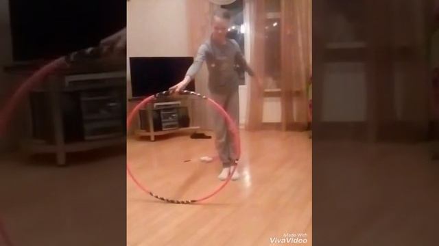 Обзор предметов от Мани/ обруч , булавы, мяч, лента, скакалка смотреть онлайн