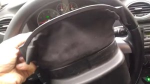 Форд Фокус 2 Снимаем облицовку рулевой колонки