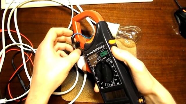 Токоизмерительные клещи. Как ими пользоваться. Как измерить ток клещами смотреть онлайн
