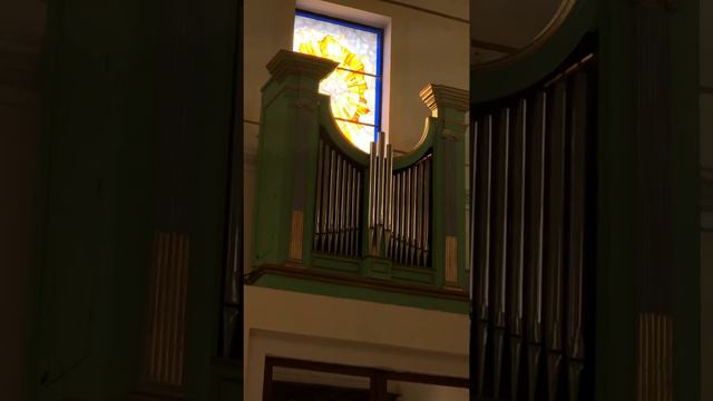 Церковь в Санта Лючия ди Серино, Авеллино смотреть онлайн