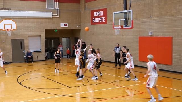 BASKETBALL GAME turns into FOOTBALL! ?? смотреть онлайн